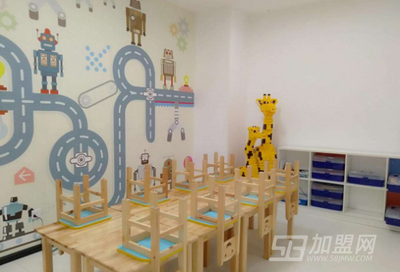 瓦力工廠機器人加盟 開啟智慧教育新藍海，專業(yè)咨詢服務助力成功